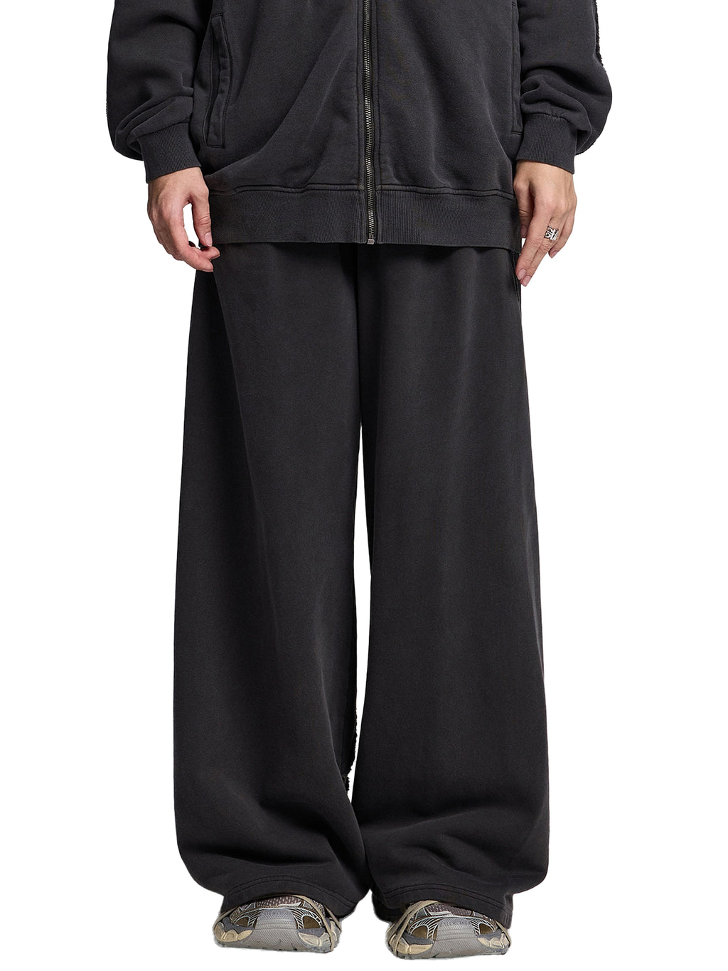NXTHRD Snow Washed Tape Raw Edge Sweatpants