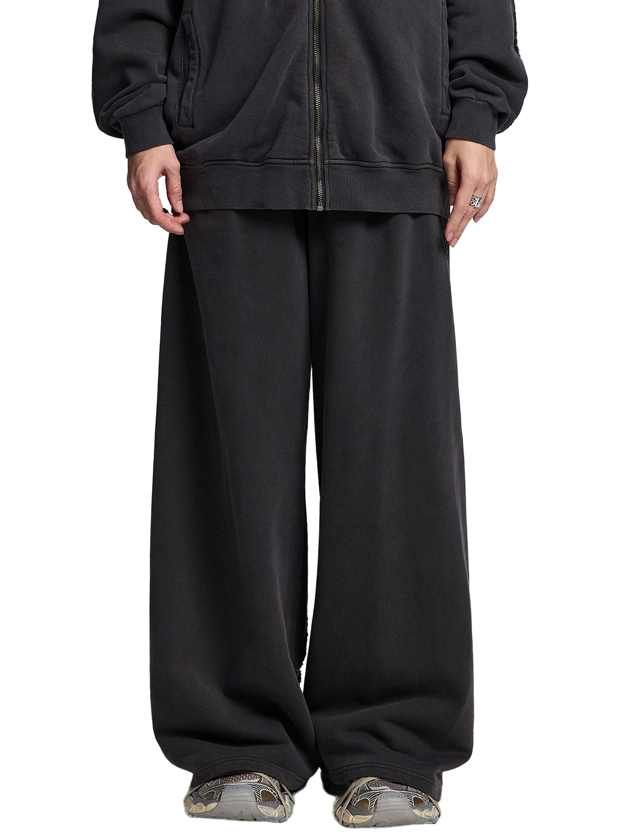 NXTHRD Snow Washed Tape Raw Edge Sweatpants
